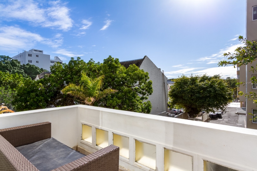 2 Bedroom Property for Sale in Green Point Western Cape